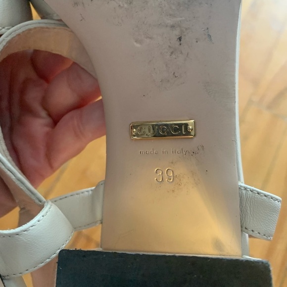 Gucci authentic white Sandals with Gold horsebit - Picture 5 of 6